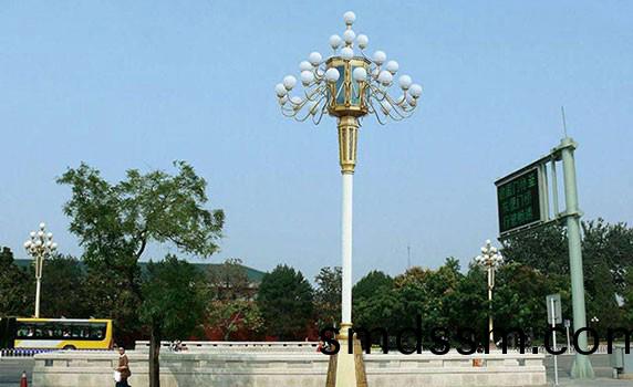炤明(ming)器(qi)材